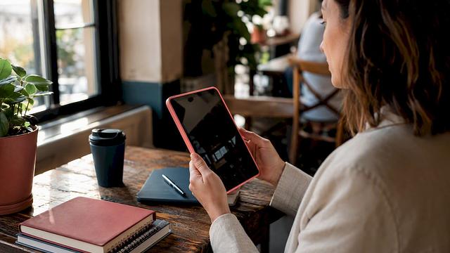 Pay Transparency for Social Media & Marketing Jobs in the UK