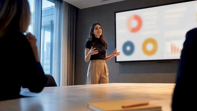 UK Content Career Path: 12–24 Month Plan to Prove Pipeline Impact